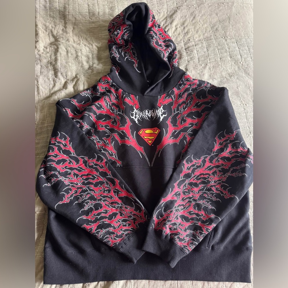 **CIVIL REGIME** limited drop Superman hoodie.